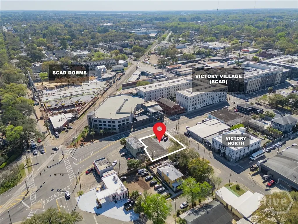 10 W Victory Drive Savannah GA 31401