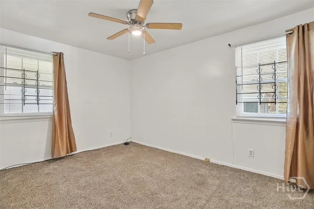 2444 E 39th Street Savannah GA 31404