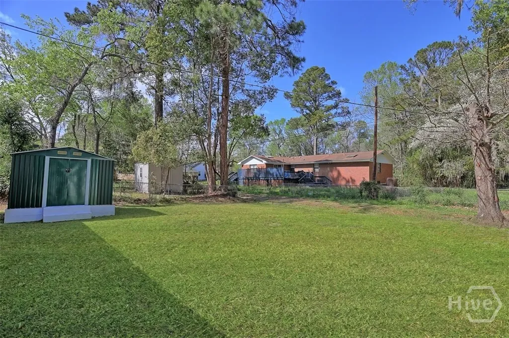 2444 E 39th Street Savannah GA 31404