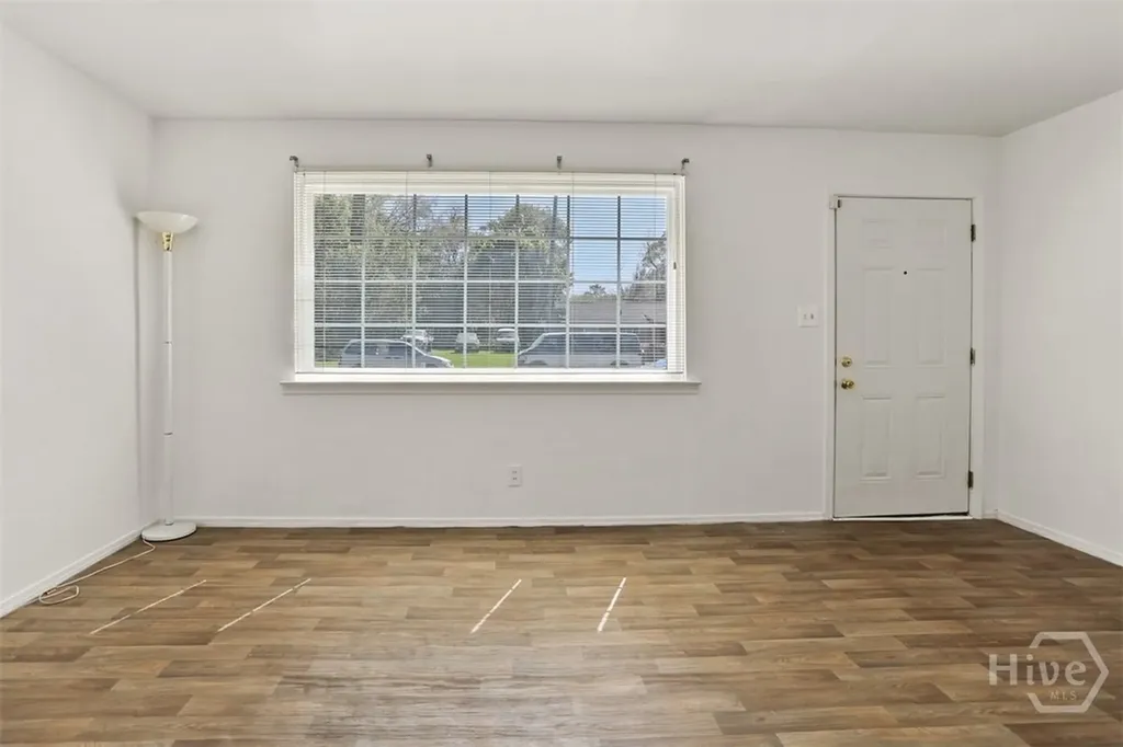 2444 E 39th Street Savannah GA 31404