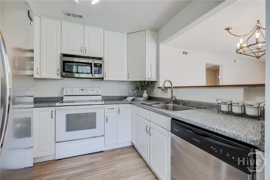 102 Oyster Shell Road Savannah GA 31410