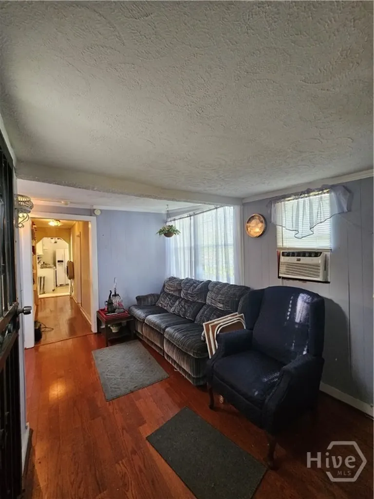 906 E 38th Street Savannah GA 31401