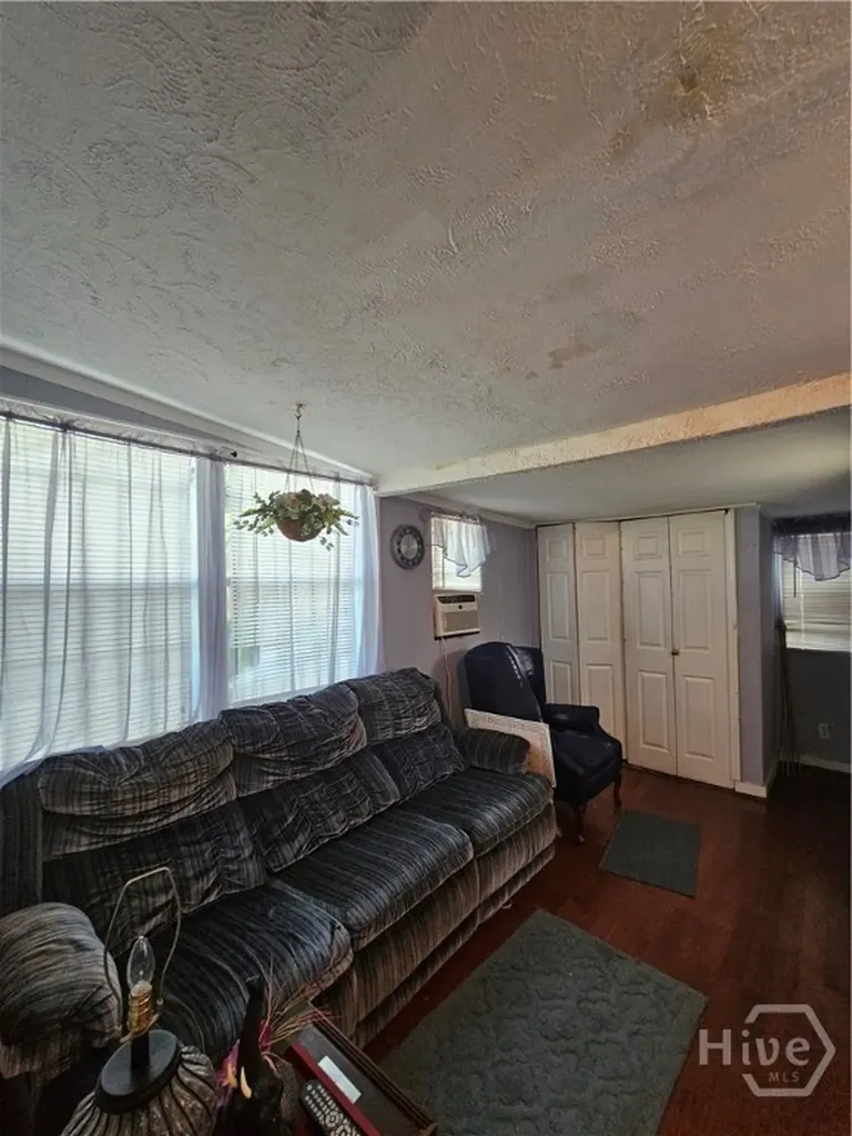 906 E 38th Street Savannah GA 31401