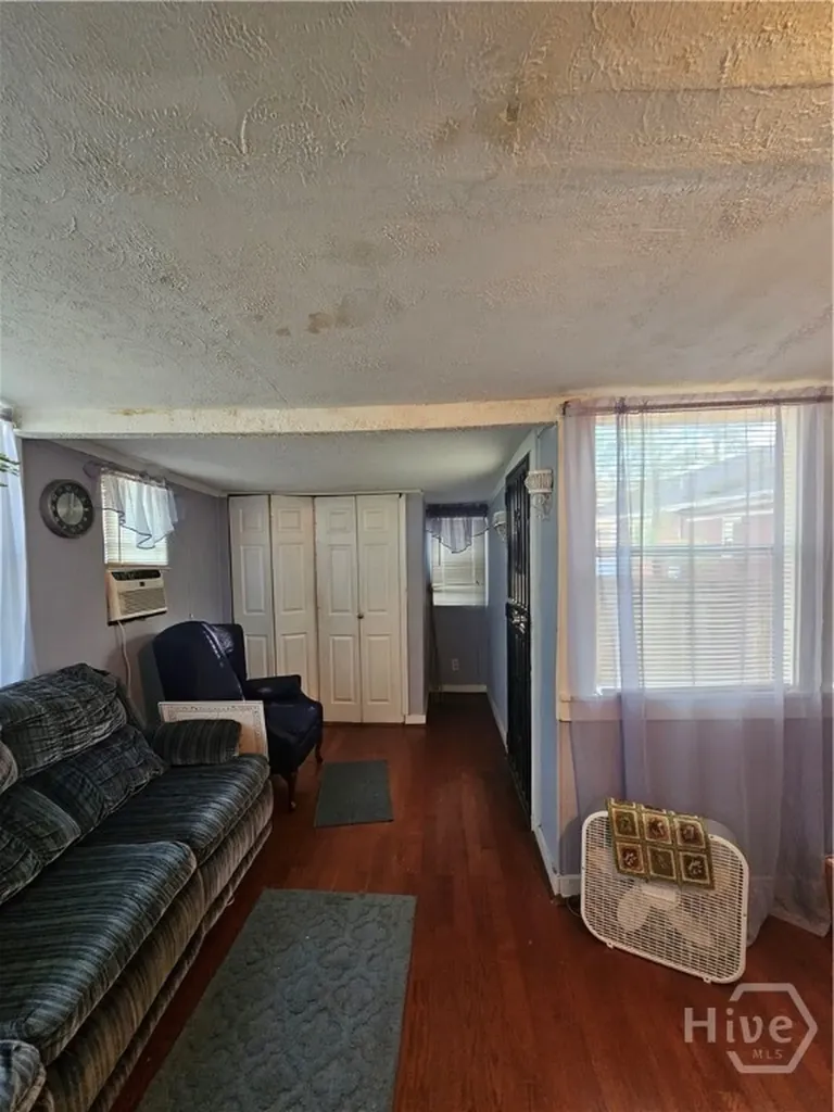 906 E 38th Street Savannah GA 31401