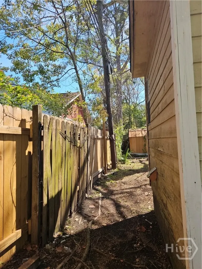 906 E 38th Street Savannah GA 31401