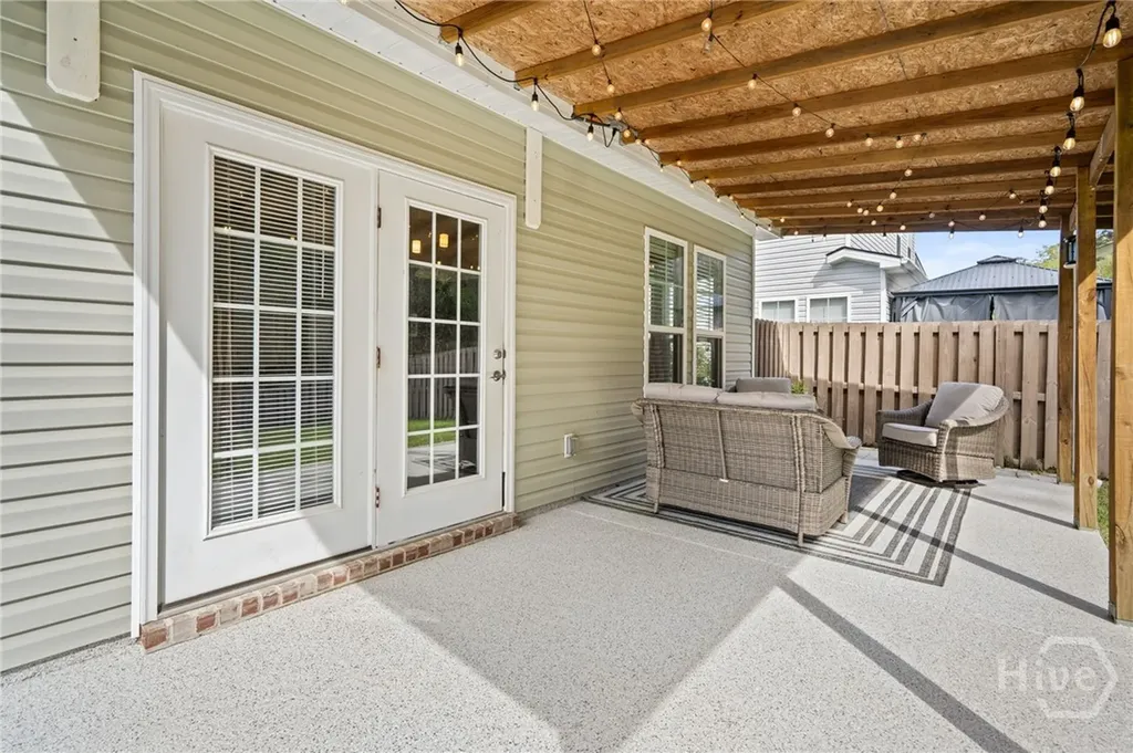 97 Crystal Lake Drive Savannah GA 31407