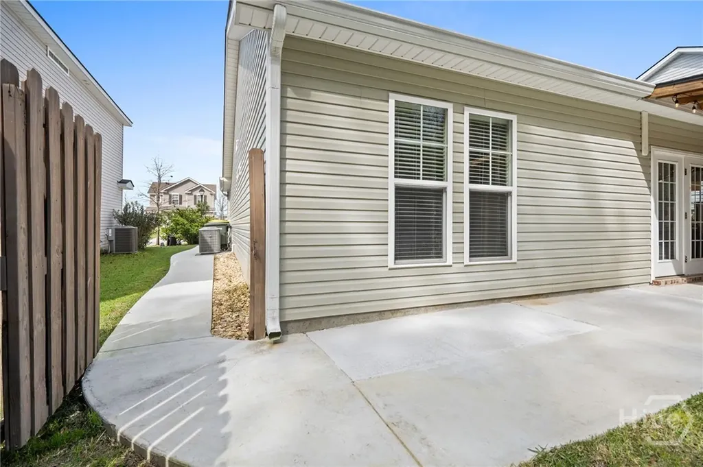 97 Crystal Lake Drive Savannah GA 31407