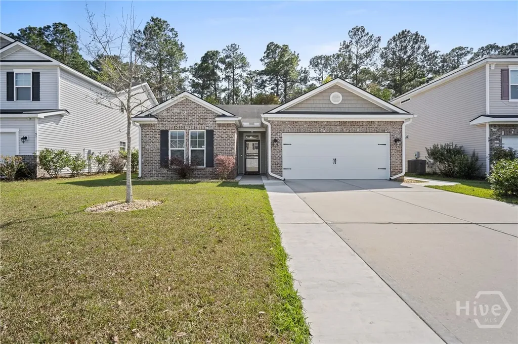 97 Crystal Lake Drive Savannah GA 31407
