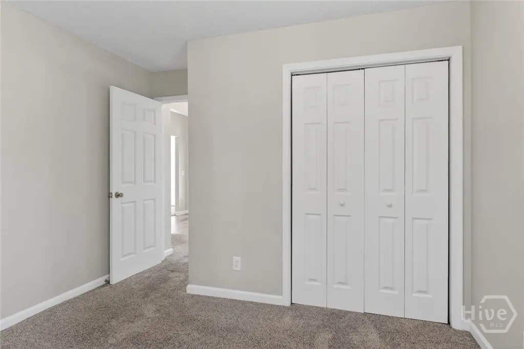 112 W Tahoe Drive Savannah GA 31405