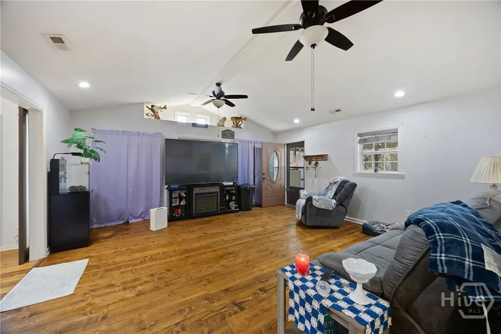 5906 Garrard Avenue Savannah GA 31405