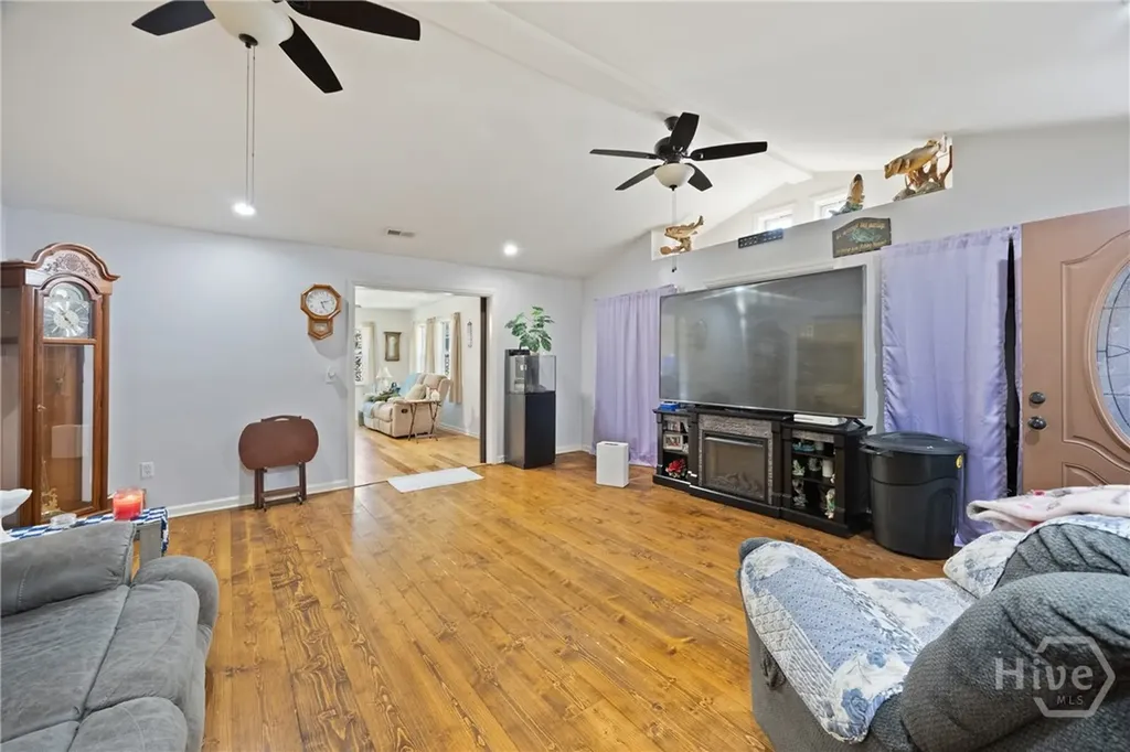 5906 Garrard Avenue Savannah GA 31405