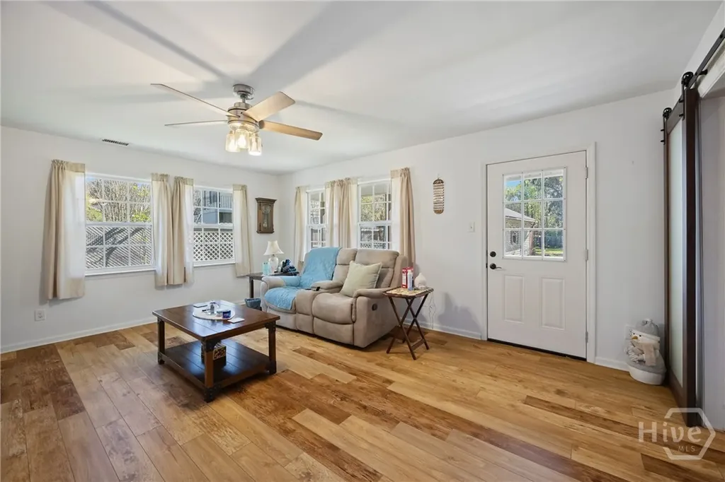 5906 Garrard Avenue Savannah GA 31405