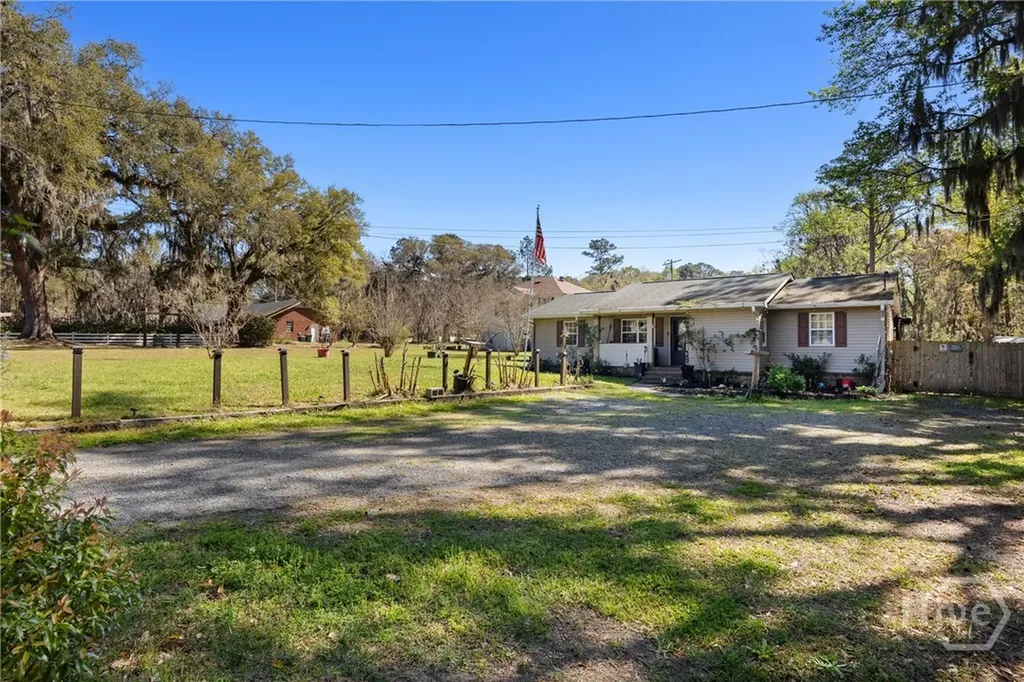 5906 Garrard Avenue Savannah GA 31405