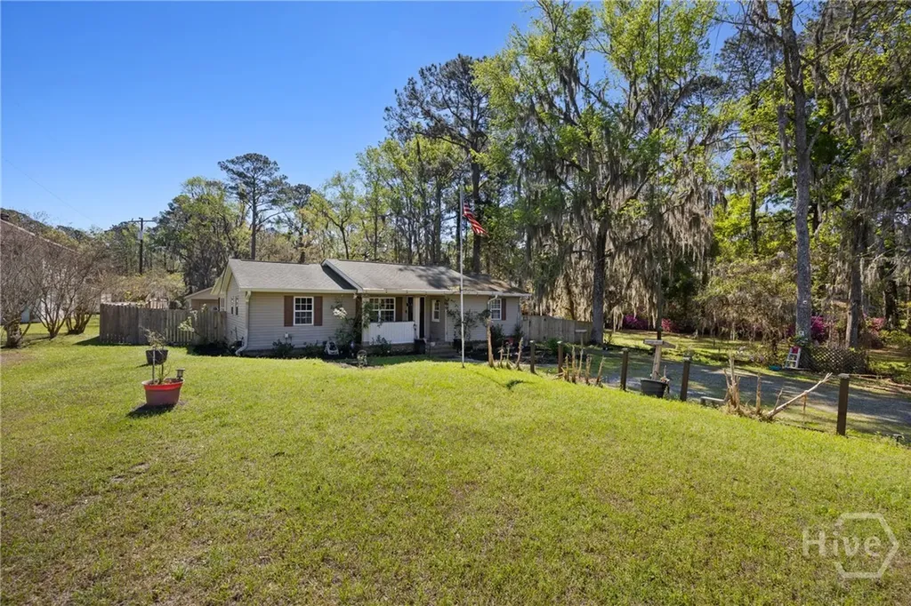 5906 Garrard Avenue Savannah GA 31405
