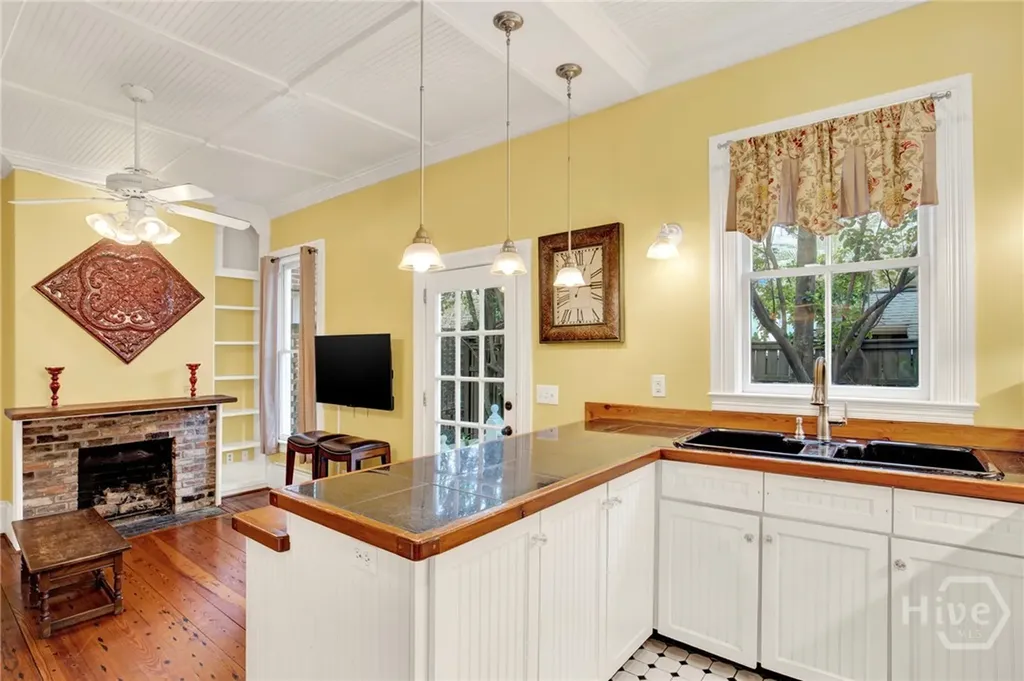 520 E Bryan Street Savannah GA 31401