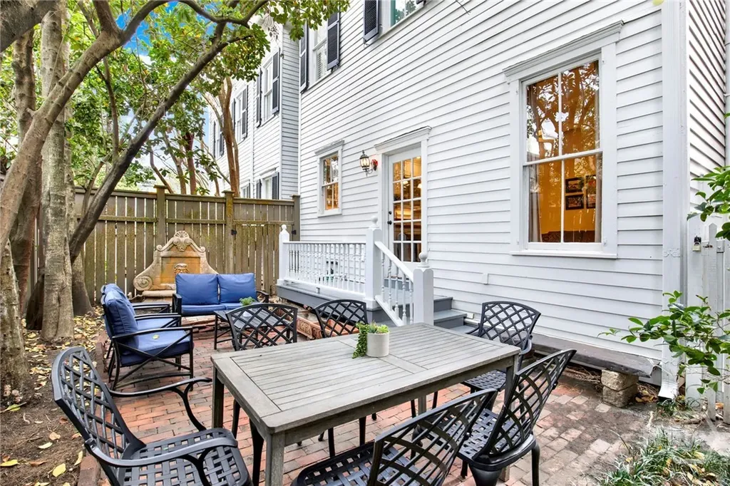 520 E Bryan Street Savannah GA 31401