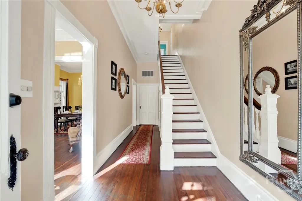 520 E Bryan Street Savannah GA 31401