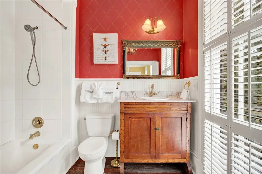 520 E Bryan Street Savannah GA 31401