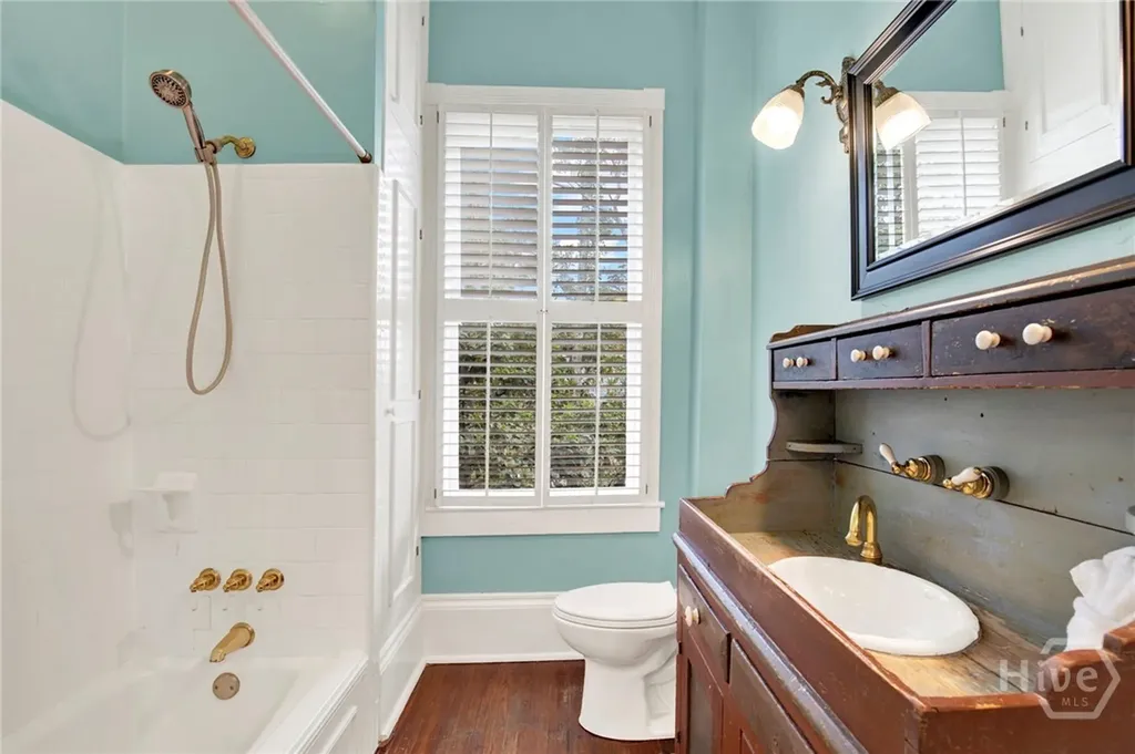 520 E Bryan Street Savannah GA 31401
