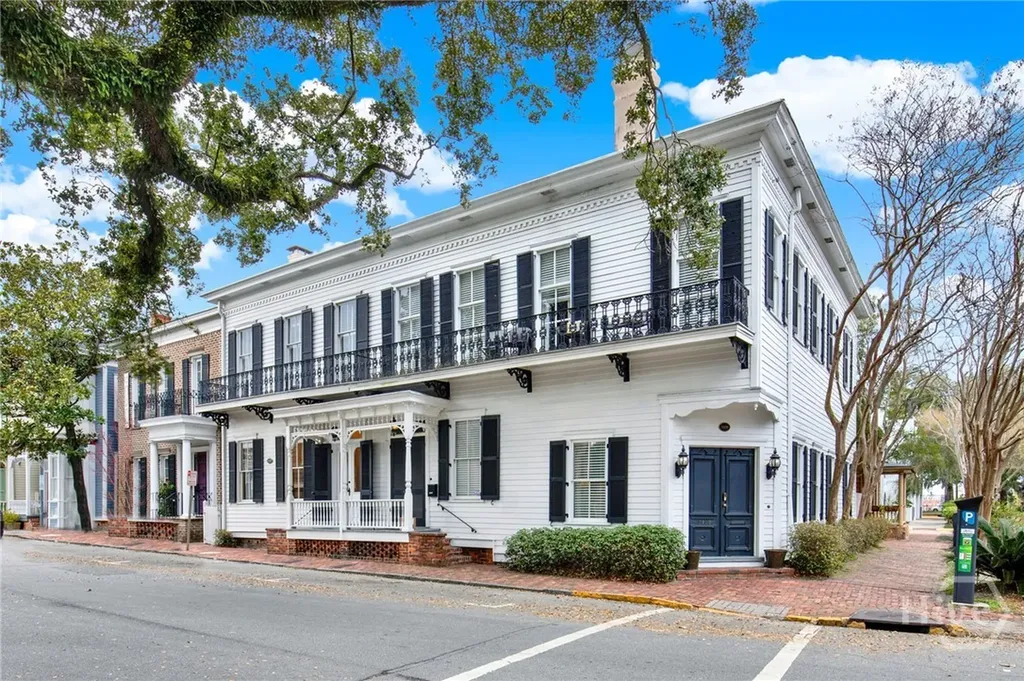 520 E Bryan Street Savannah GA 31401