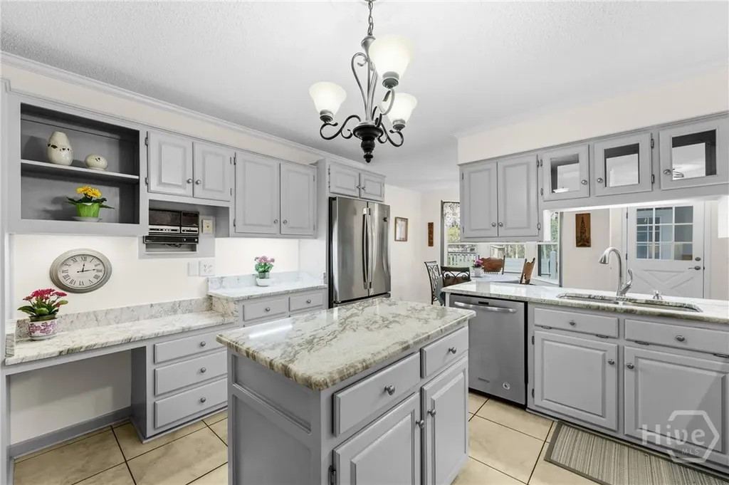 1569 Pond View Road Metter GA 30439