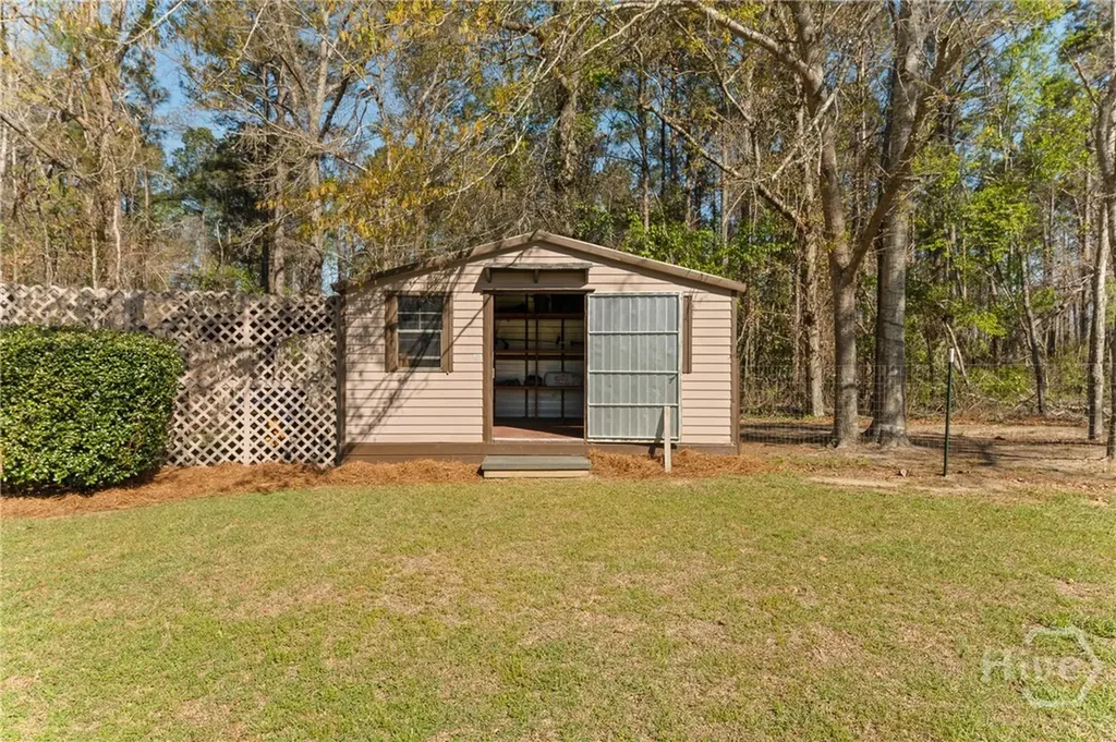 1569 Pond View Road Metter GA 30439