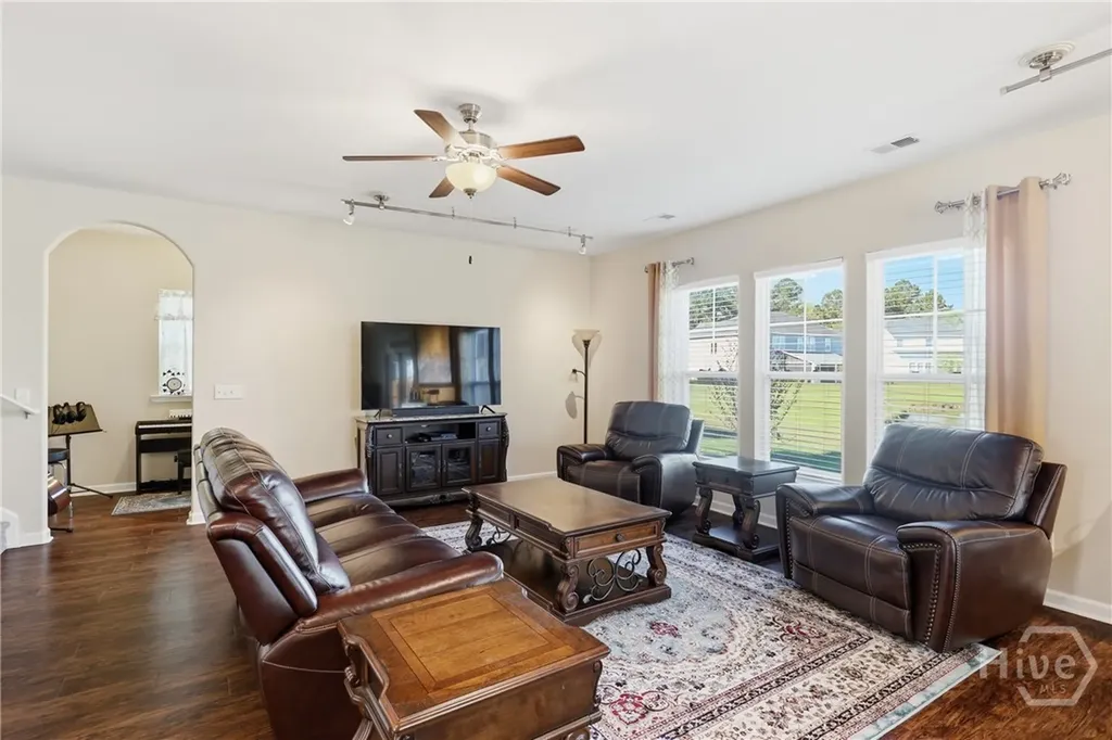 225 Willow Point Circle Savannah GA 31407