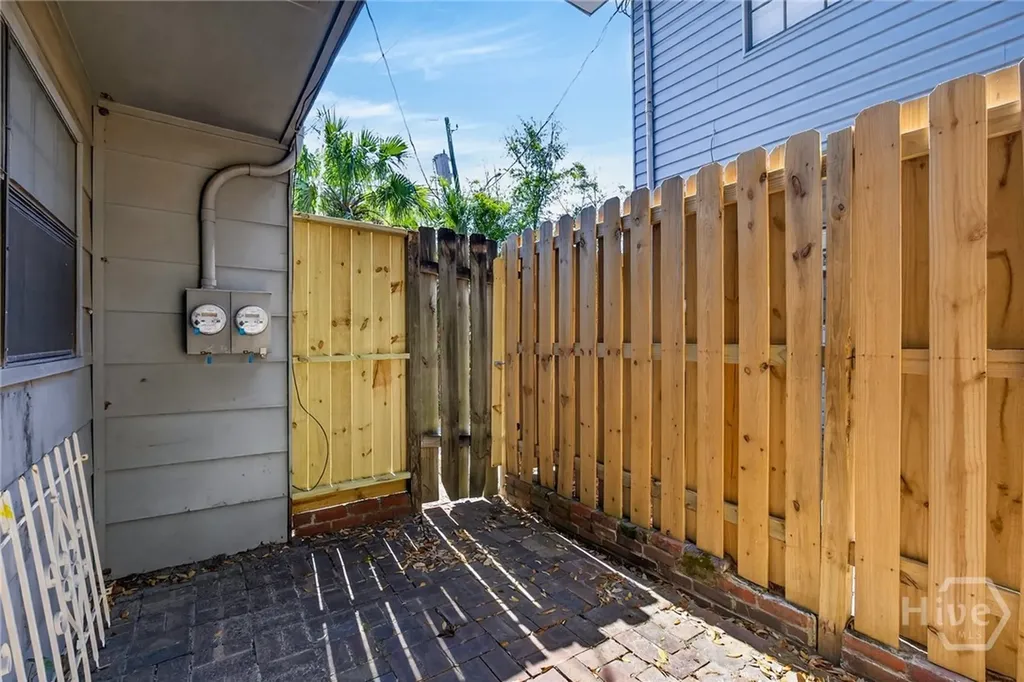 2220 E Victory Drive Savannah GA