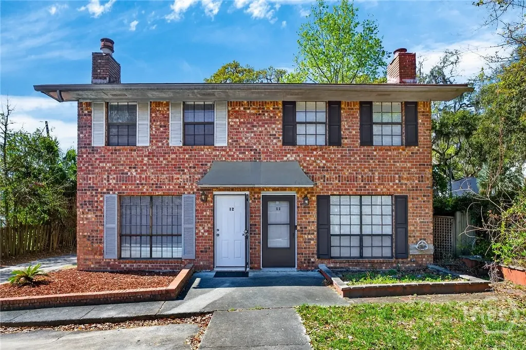 2220 E Victory Drive Savannah GA