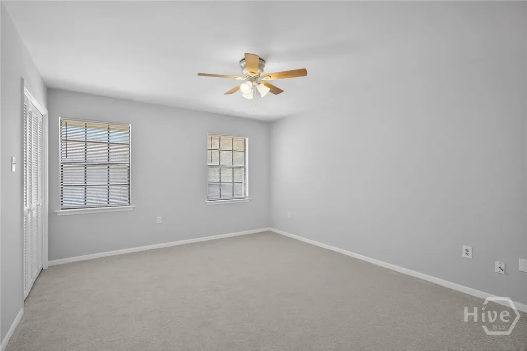 2220 E Victory Drive Savannah GA