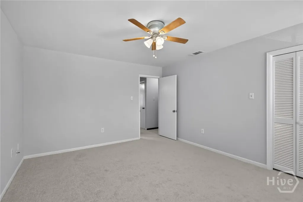 2220 E Victory Drive Savannah GA