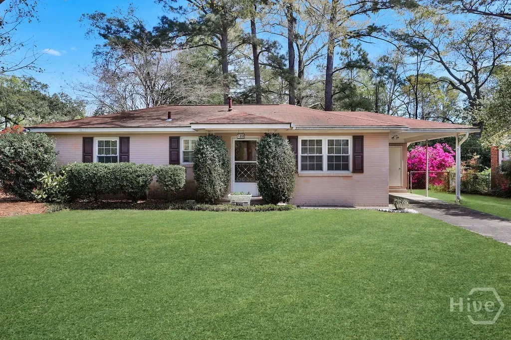 122 Bowman Avenue Savannah GA 31408