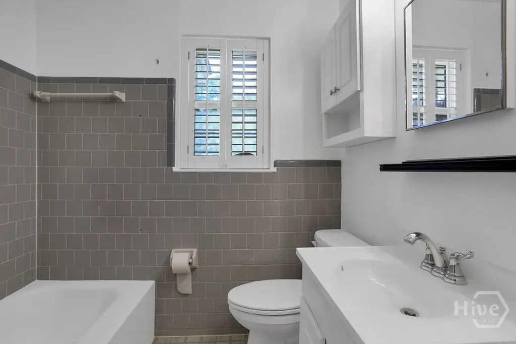 122 Bowman Avenue Savannah GA 31408