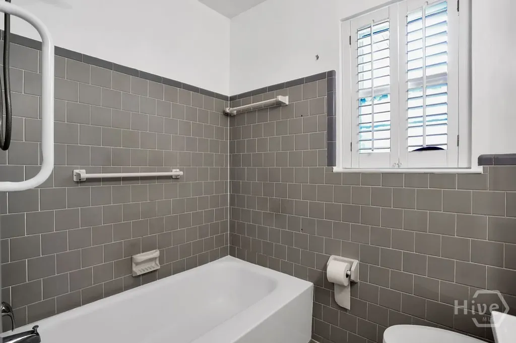 122 Bowman Avenue Savannah GA 31408