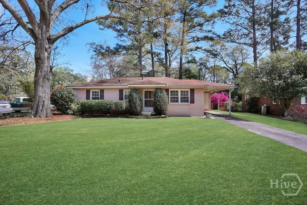122 Bowman Avenue Savannah GA 31408