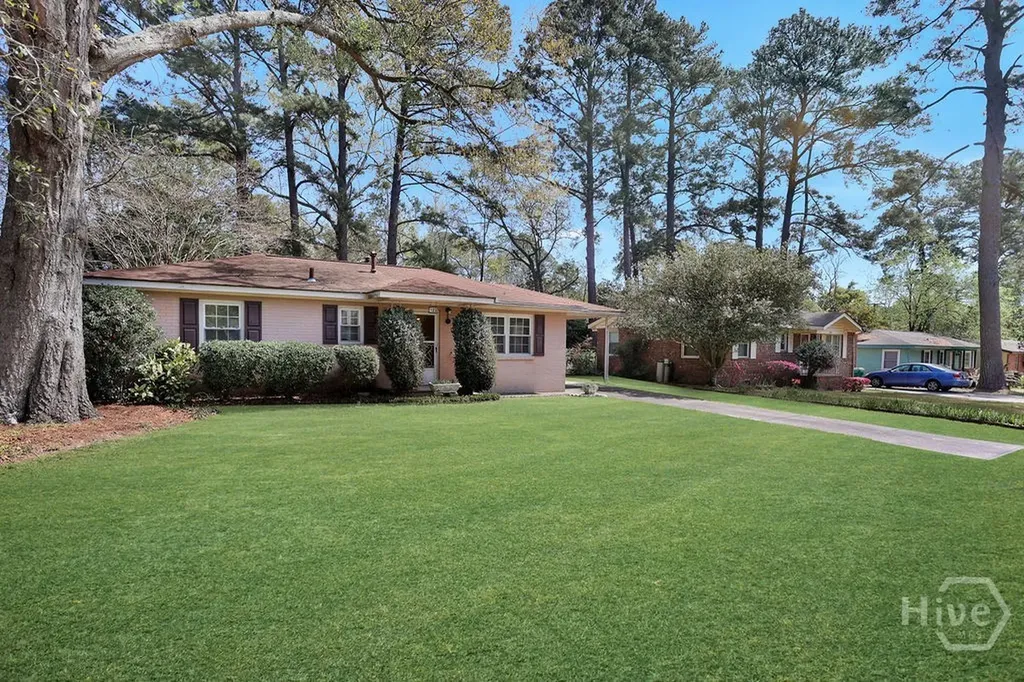 122 Bowman Avenue Savannah GA 31408