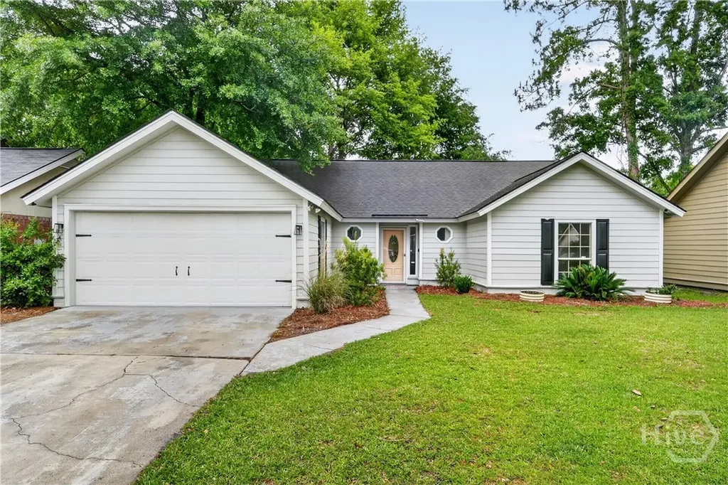 6 English Saddle Court Savannah GA 31406