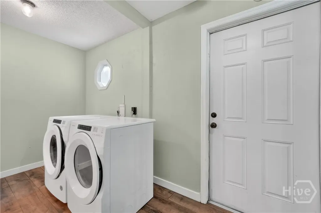 6 English Saddle Court Savannah GA 31406