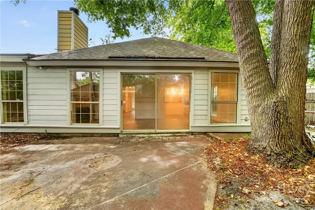6 English Saddle Court Savannah GA 31406