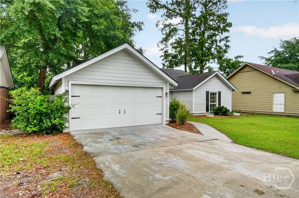 6 English Saddle Court Savannah GA 31406