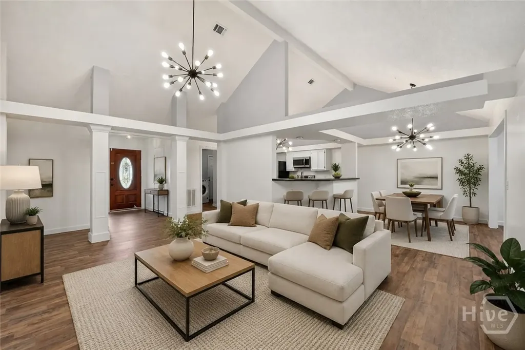 6 English Saddle Court Savannah GA 31406