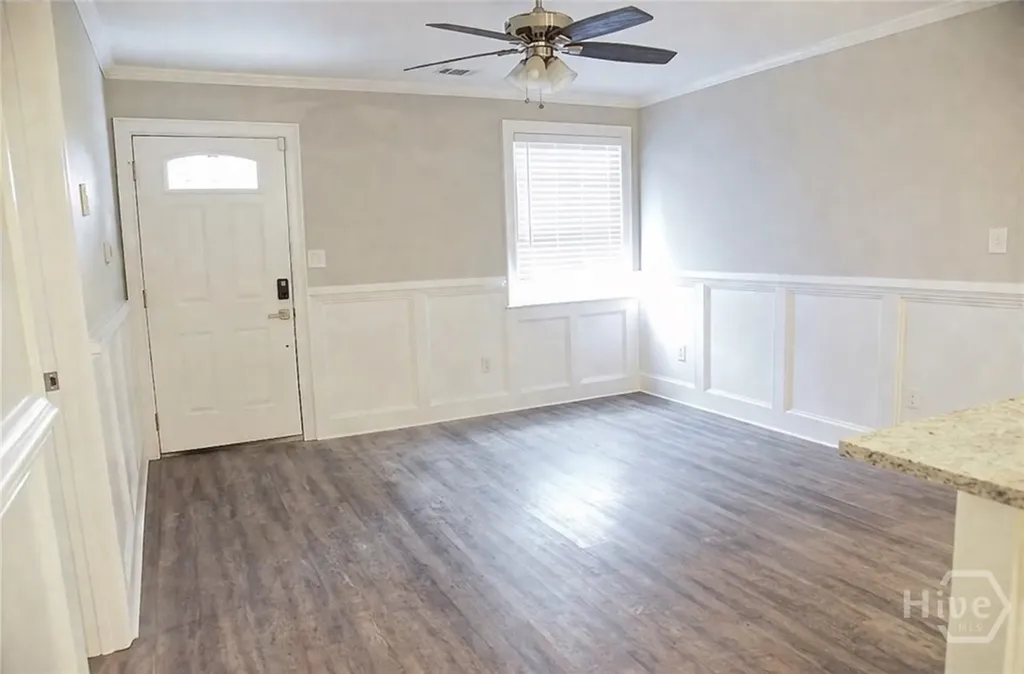 2344 & 2344 1/2 Camelia Court Savannah GA 31404