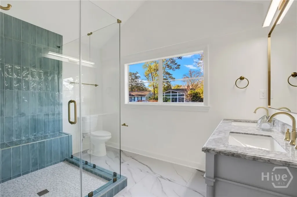 2028 Hawthorne Street Savannah GA 31404