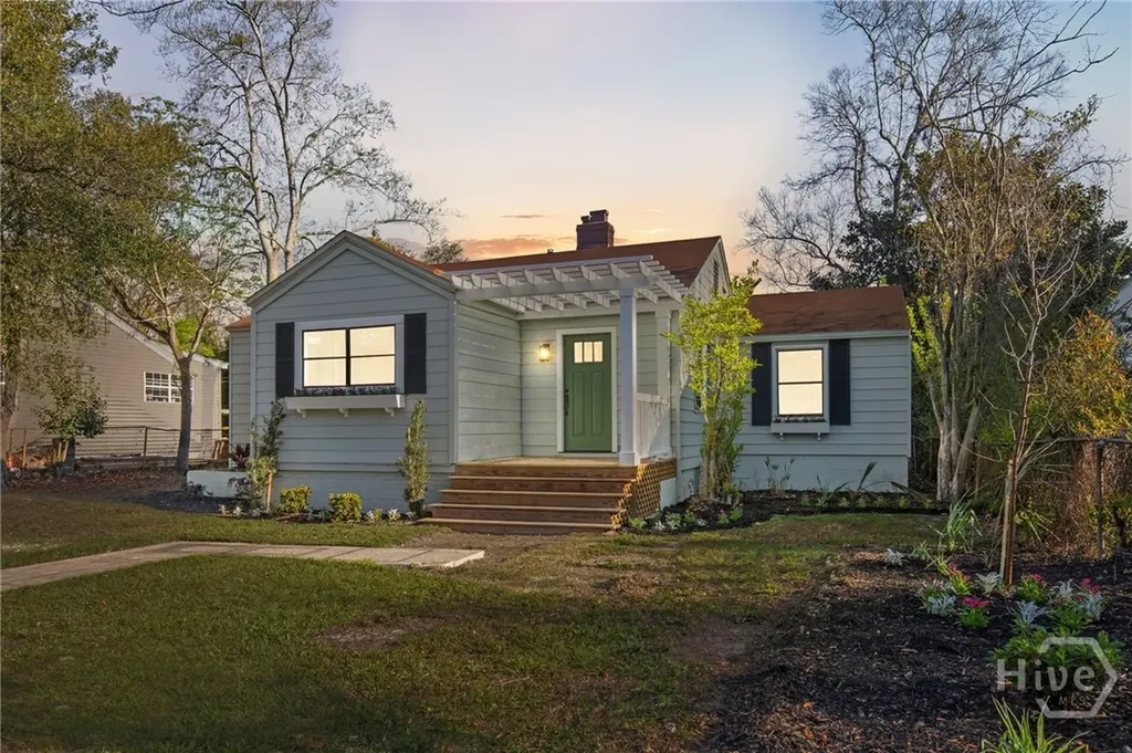 2028 Hawthorne Street Savannah GA 31404