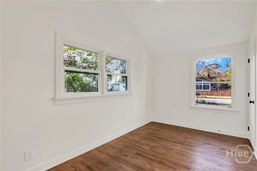 2028 Hawthorne Street Savannah GA 31404