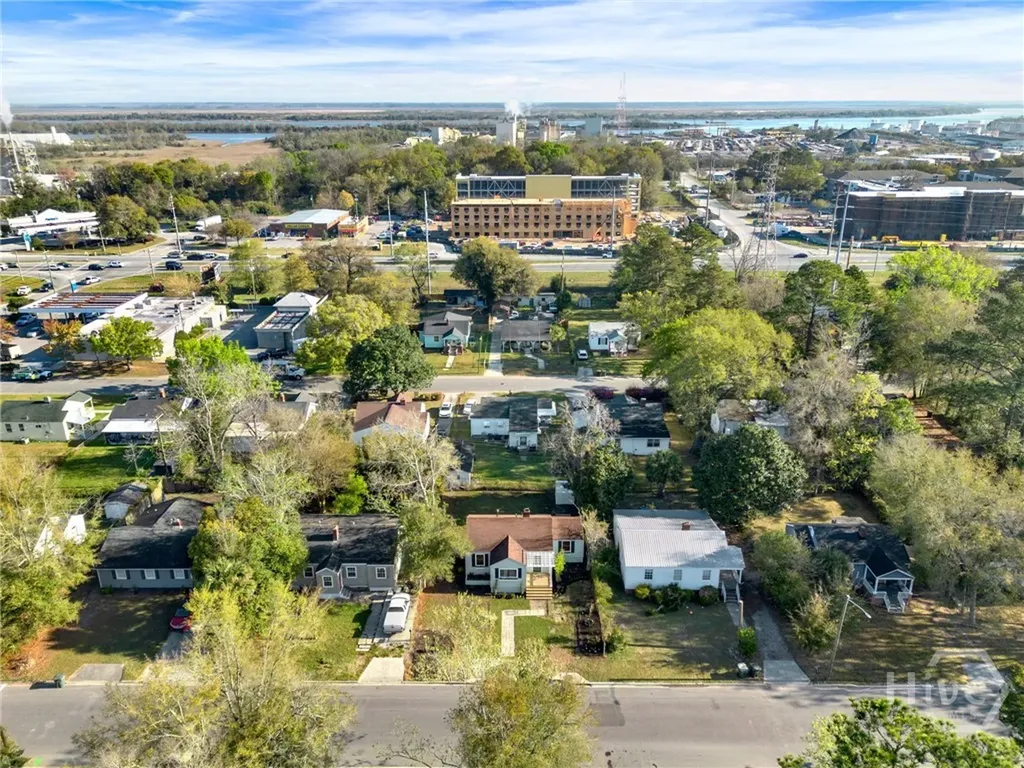 2028 Hawthorne Street Savannah GA 31404