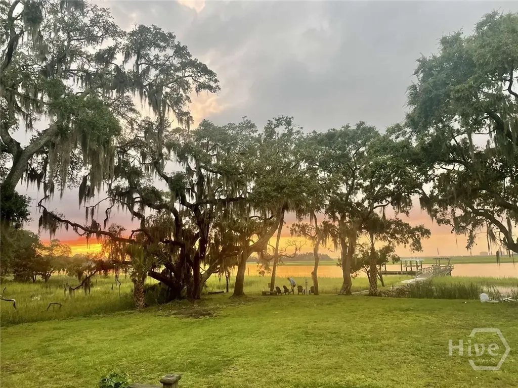 19 Falligant Avenue Savannah GA 31410