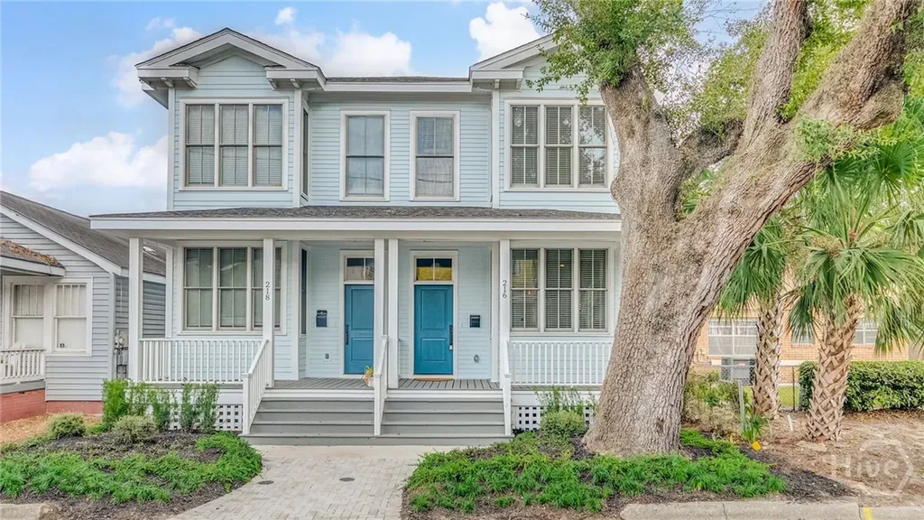 216-218 W 43rd Street Savannah GA 31401