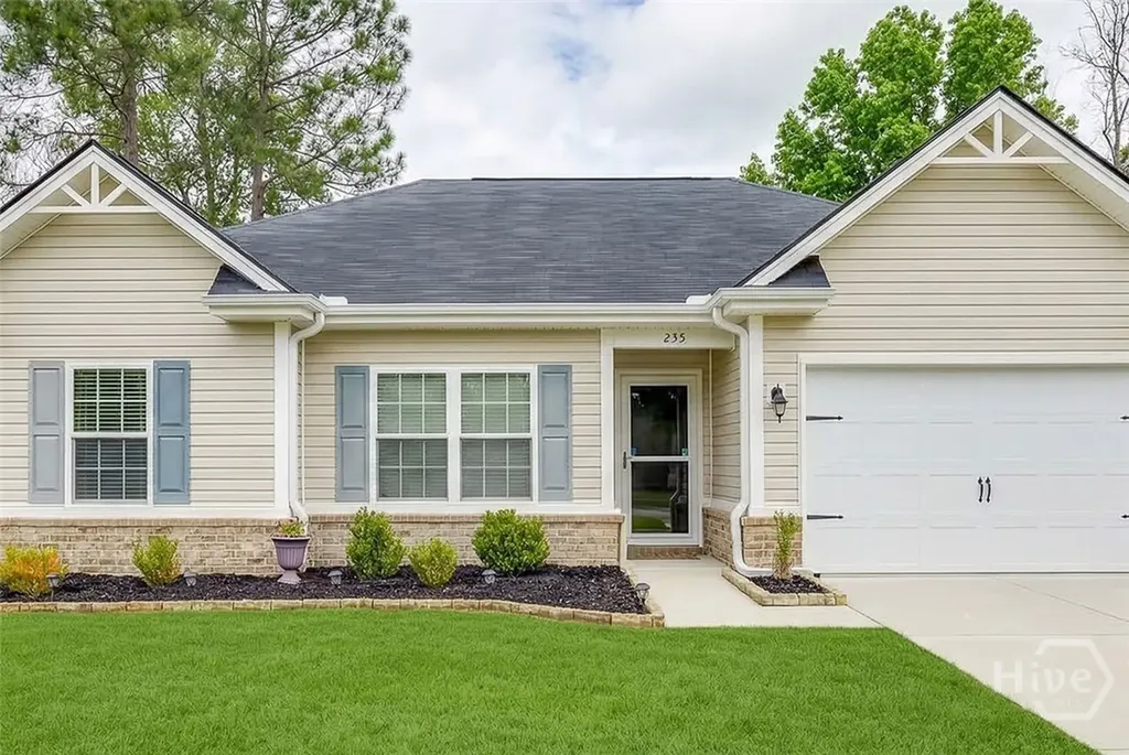235 Owens Street NE Ludowici GA 31316