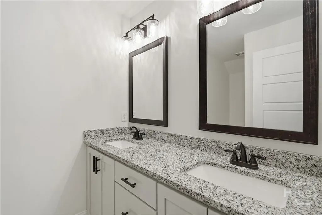 9 Palmer Place Lane NE Ludowici GA 31316